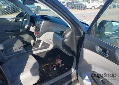 2011 Subaru Forester 2.5X Premium из США, поврежденный, VIN JF2SHBDC6BH744239